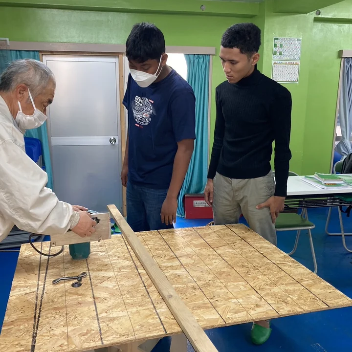 丸のこを使う実技講習